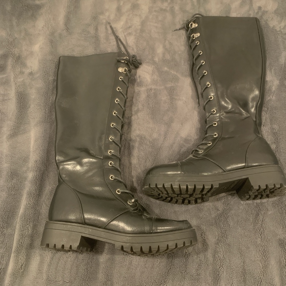 Women's Black Lace-Up Boots